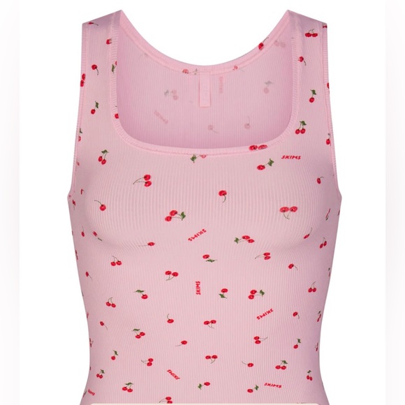 SKIMS Other - ‼️SOLD‼️SKIMS Soft Lounge Limited Edition Cherry 🍒 Blossom Print TANK size XL